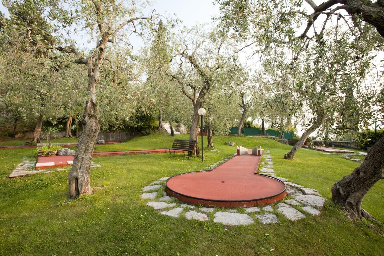 Villaggio Albergo Casa E Lago Brenzone sul Garda Eksteriør billede