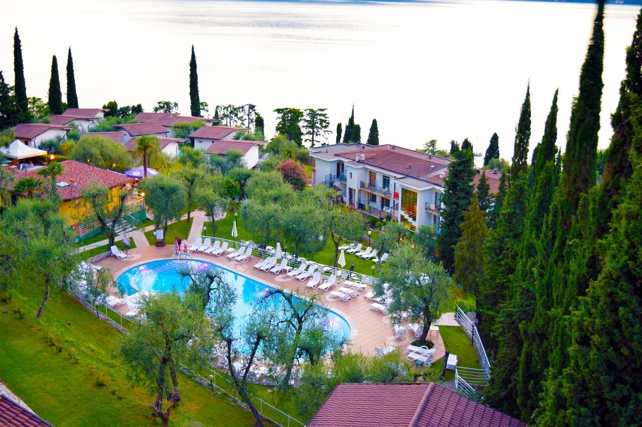Villaggio Albergo Casa E Lago Brenzone sul Garda Eksteriør billede